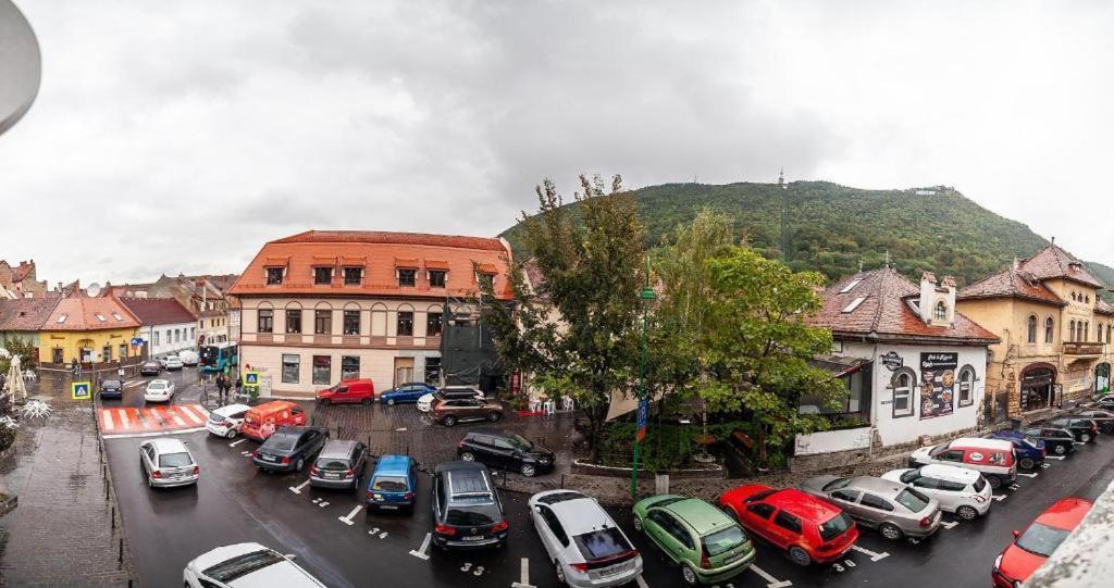 Apartament Dinicu, Brasov, Romania エクステリア 写真
